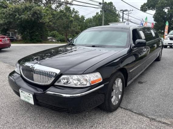 LINCOLN TOWN CAR 2007 1L1FM88W47Y620591 image